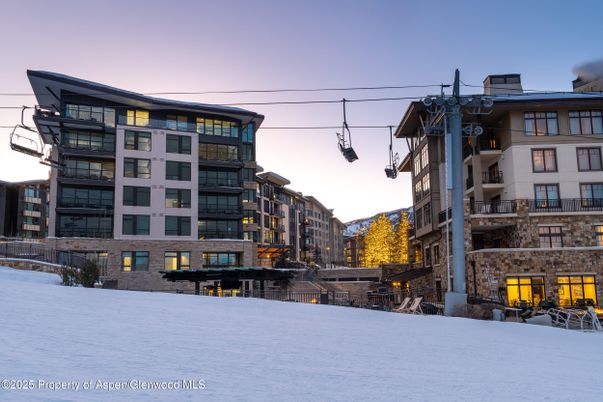 Exterior, Facade, Condo Building