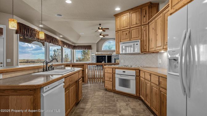 Interior, Kitchen, Pendant Lights, Recessed Lighting