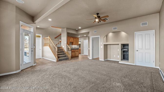 Empty room, Interior, Kitchen, Recessed Lighting