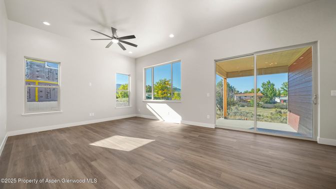 Empty room, Interior, Recessed Lighting, Wood Texture Flooring