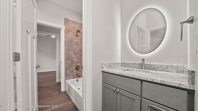 Bathroom, Interior, Stone Walls, Wood Texture Flooring
