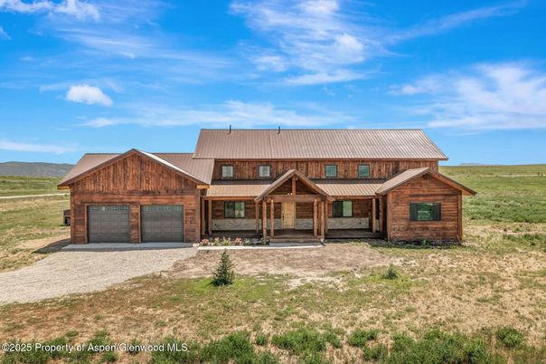 Attached, Exterior, Facade, Log Home