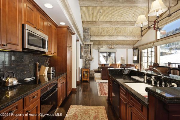 Dining room, Interior, Kitchen, Living room, Pendant Lights, Recessed Lighting, Wooden Beams, Wood Texture Flooring