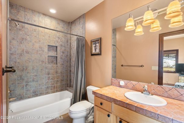 Bathroom, Interior, Recessed Lighting, Tile Countertops