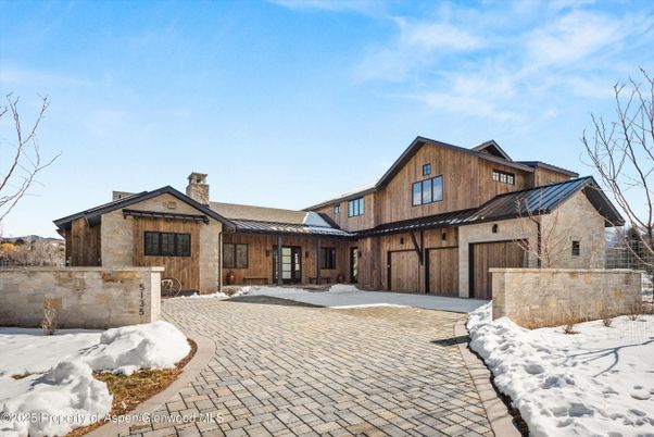 Attached, Exterior, Facade, Log Home