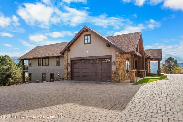 Attached, Exterior, Facade, Brick Traditional