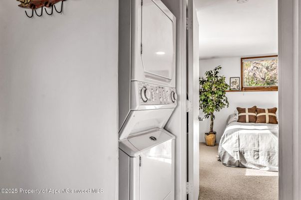 Bedroom, Interior, Recessed Lighting, Utility Closets, Washer