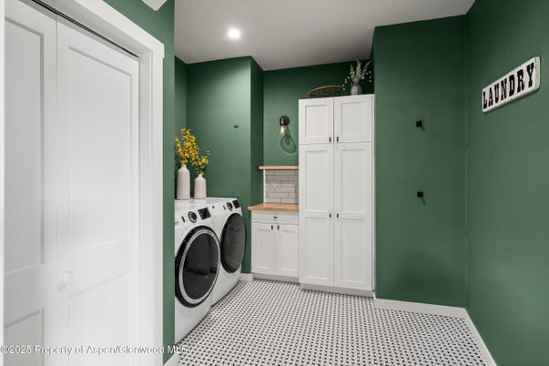 Interior, Recessed Lighting, Washer