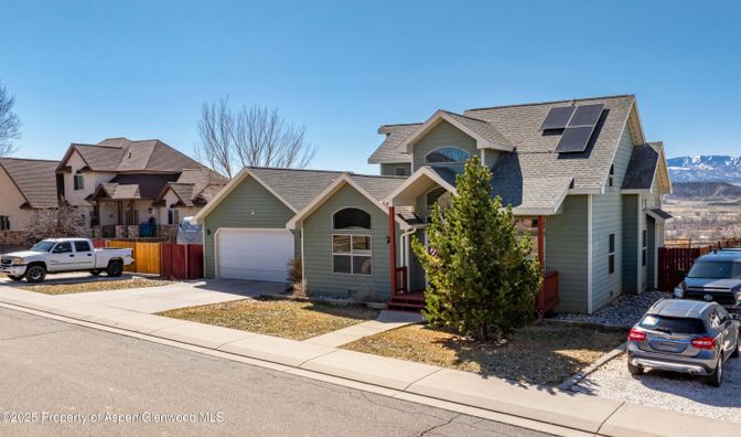 Attached, Exterior, Facade, Solar Panels, Queen Anne Victorian