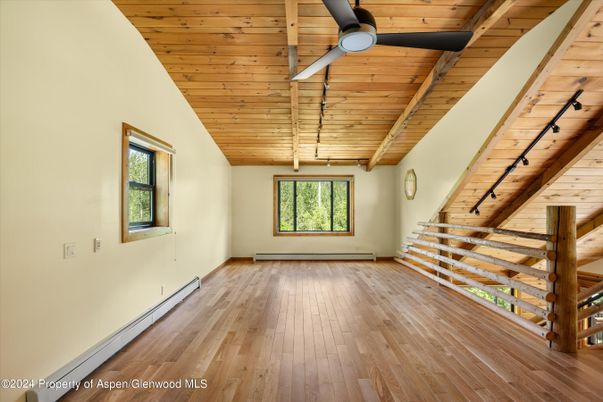 Empty room, Interior, Wooden Beams, Wooden Ceilings, Wood Texture Flooring