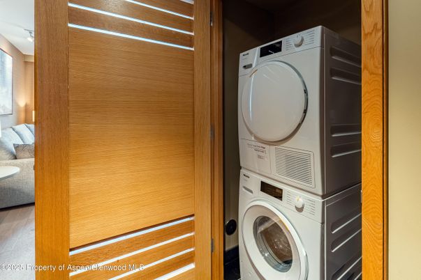 Interior, Utility Closets, Washer