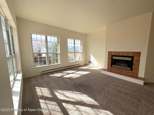 Empty room, Fireplace, Interior