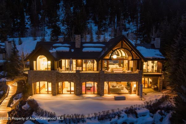 Exterior, Facade, Brick Facade, Log Home