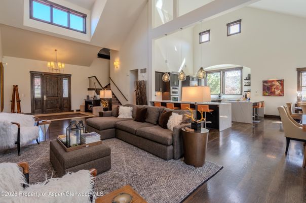Chandelier, Interior, Kitchen, Living room, Pendant Lights, Piano, Wood Texture Flooring