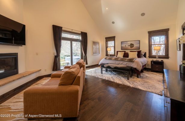 Bedroom, Fireplace, Interior, Recessed Lighting, Wood Texture Flooring