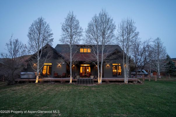 Backyard, Exterior, Facade, Log Home