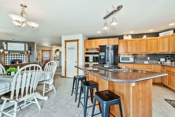 Dining room, Interior, Kitchen, Recessed Lighting, Stainless Steel Appliances