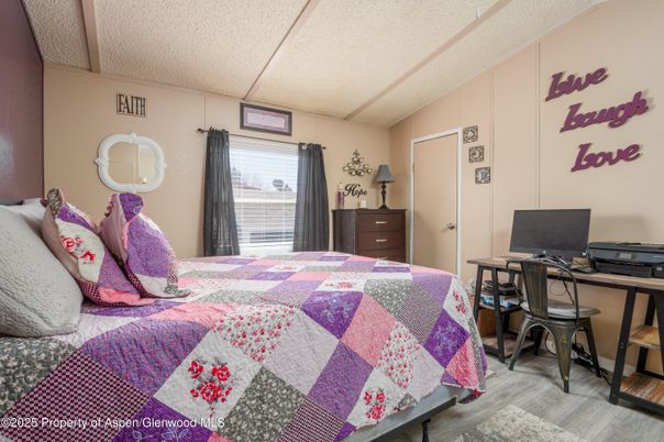 Bedroom, Home Office, Interior, Wood Texture Flooring