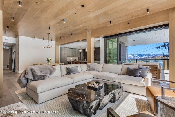 Dining room, Interior, Living room, Pendant Lights, Recessed Lighting, Wooden Ceilings, Wood Texture Flooring