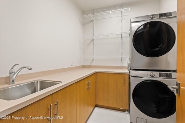 Interior, Utility Closets, Washer