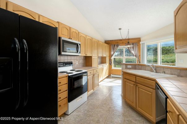 Interior, Kitchen, Pendant Lights, Tile Countertops