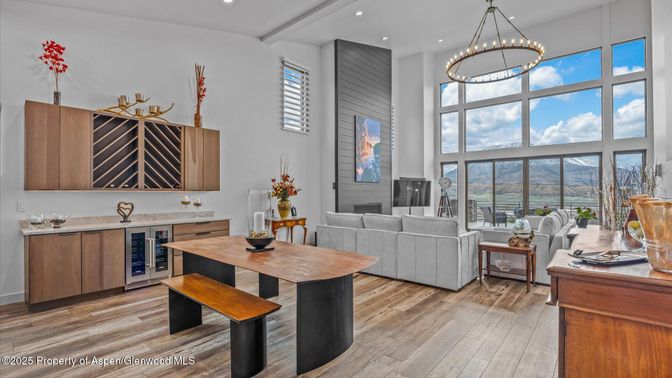 Dining room, Interior, Living room, Pendant Lights, Recessed Lighting, Wood Texture Flooring