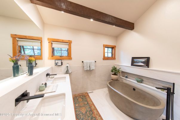 Bathroom, Dual Sink Vanities, Interior, Recessed Lighting, Wooden Beams