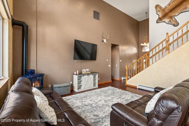 Interior, Living room, Pendant Lights, Wood Texture Flooring