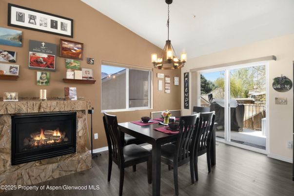 Chandelier, Dining room, Fireplace, Interior, Wood Texture Flooring