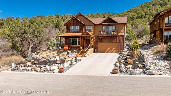 Attached, Exterior, Facade, Log Home