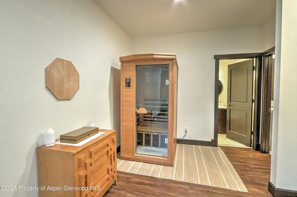 Interior, Recessed Lighting, Sauna Room