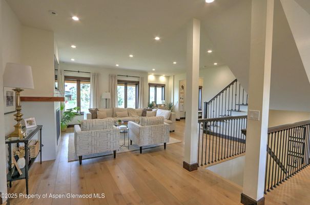 Interior, Living room, Recessed Lighting, Wood Texture Flooring