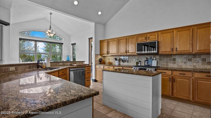 Interior, Kitchen, Pendant Lights, Recessed Lighting