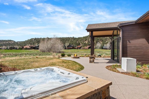 Backyard, Exterior, Hot Tub
