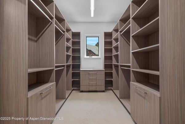 Interior, Walk-in Closets