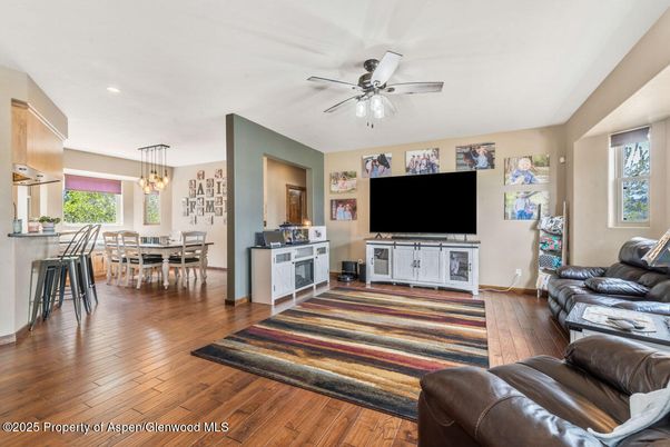 Dining room, Interior, Living room, Pendant Lights, Recessed Lighting, Wood Texture Flooring