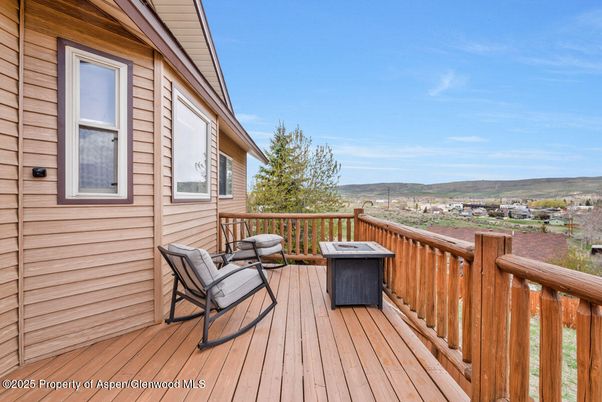 Exterior, Wood Texture Flooring