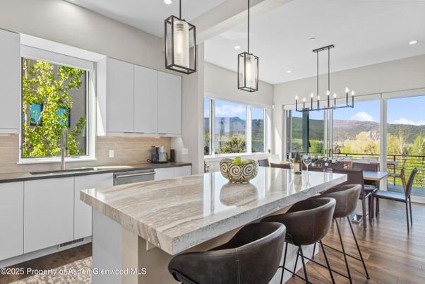 Dining room, Interior, Kitchen, Pendant Lights, Recessed Lighting, Wood Texture Flooring