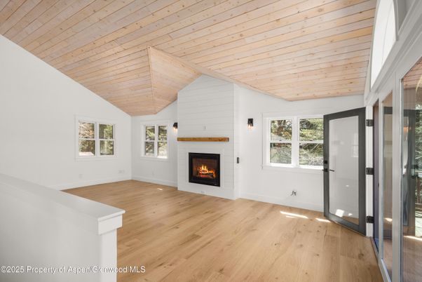 Empty room, Fireplace, Interior, Wooden Ceilings, Wood Texture Flooring
