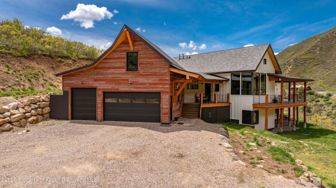 Attached, Exterior, Facade, Log Home
