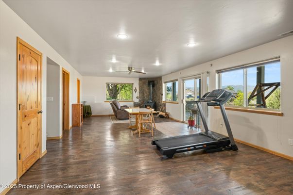 Dining room, Fitness Equipment, Interior, Recessed Lighting, Wood Texture Flooring