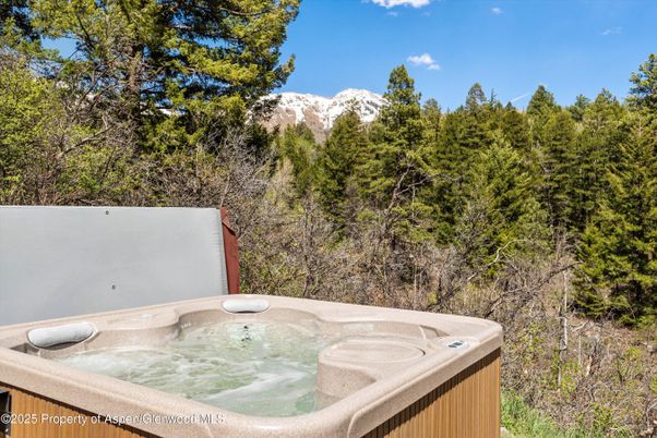 Exterior, Hot Tub