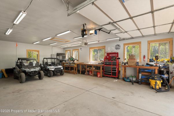 Garage, Interior