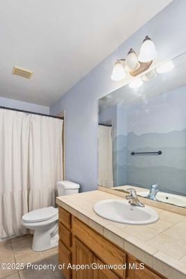 Bathroom, Interior, Tile Countertops