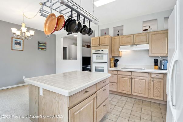 Chandelier, Interior, Kitchen, Tile Countertops