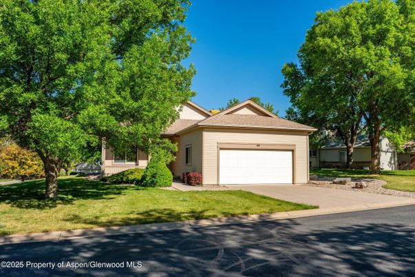 Attached, Detached Garage, Exterior, Facade, Ranch