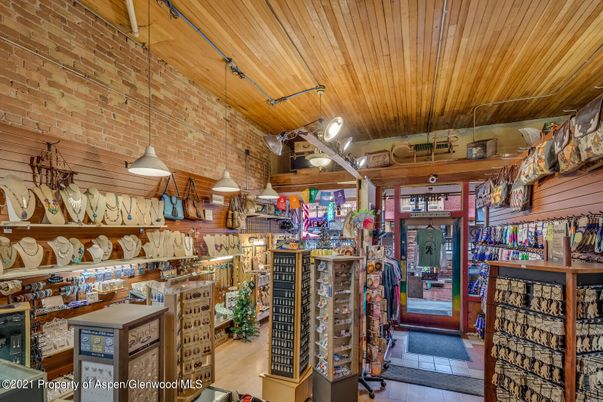 Interior, Pendant Lights, Stone Walls, Wooden Ceilings