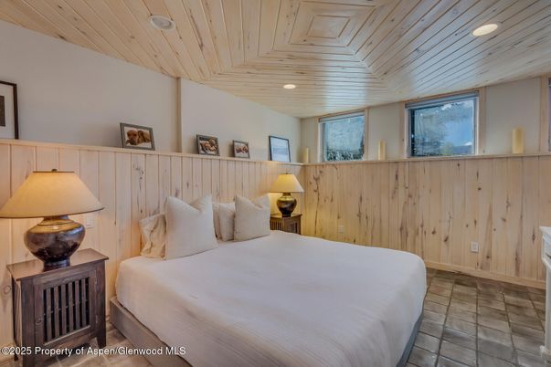 Bedroom, Interior, Recessed Lighting, Wooden Ceilings, Wooden Walls
