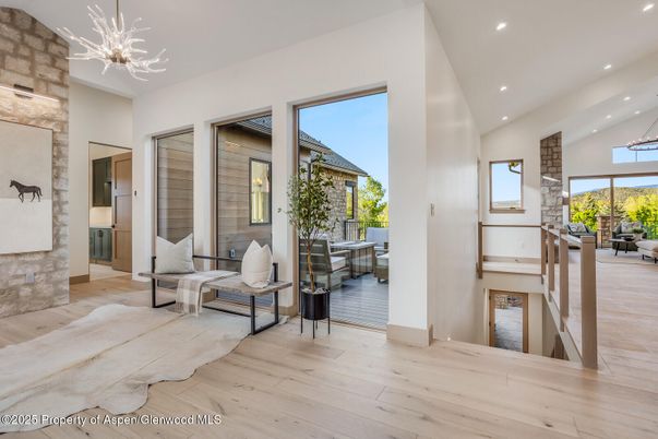 Interior, Pendant Lights, Recessed Lighting, Wood Texture Flooring