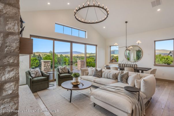 Dining room, Interior, Living room, Pendant Lights, Recessed Lighting, Wood Texture Flooring